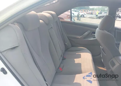 2011 Toyota Camry Le from USA, damaged, VIN 4T1BF3EK3BU685167